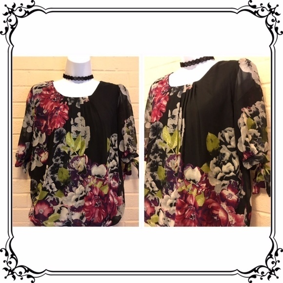 MAURICES Floral Top - Picture 1 of 1